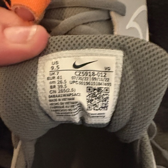 Nike Hyper-diamond Cleats for softball. - Picture 2 of 9